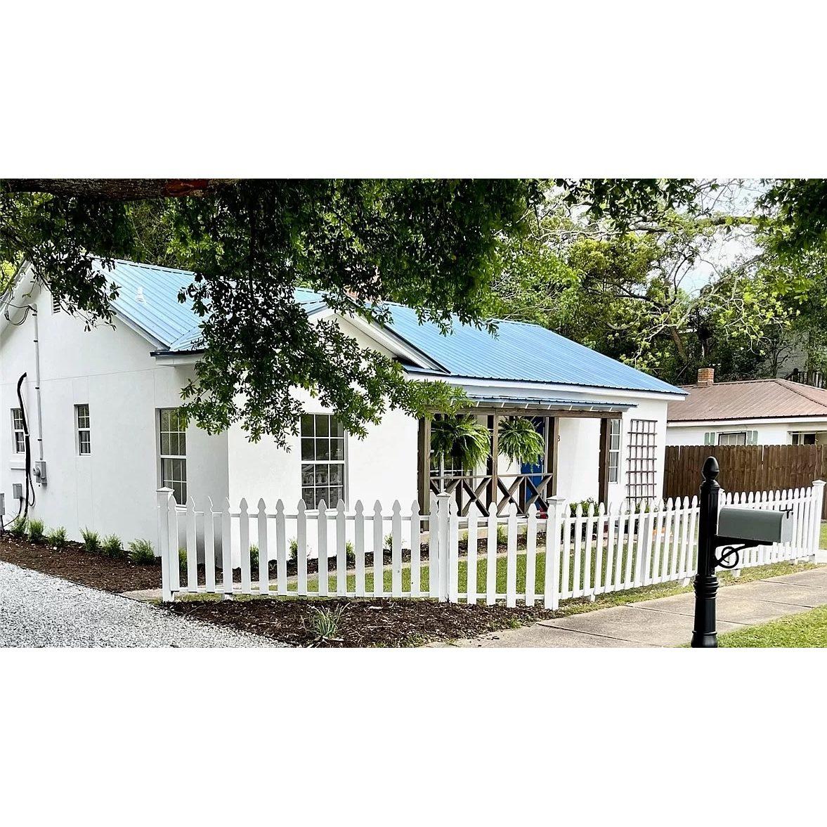 View more pictures and book your stay on Airbnb - https://www.airbnb.com/h/thepearlatbrunswick
