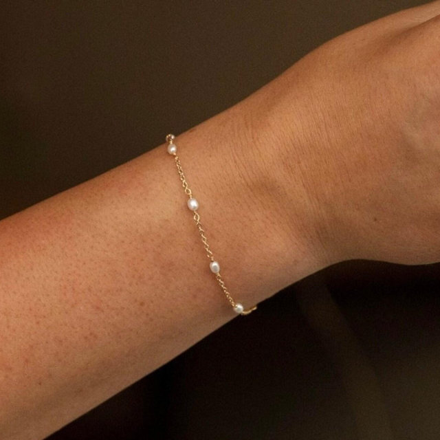 18k Gold Pearl Bracelet, Dainty Gold...