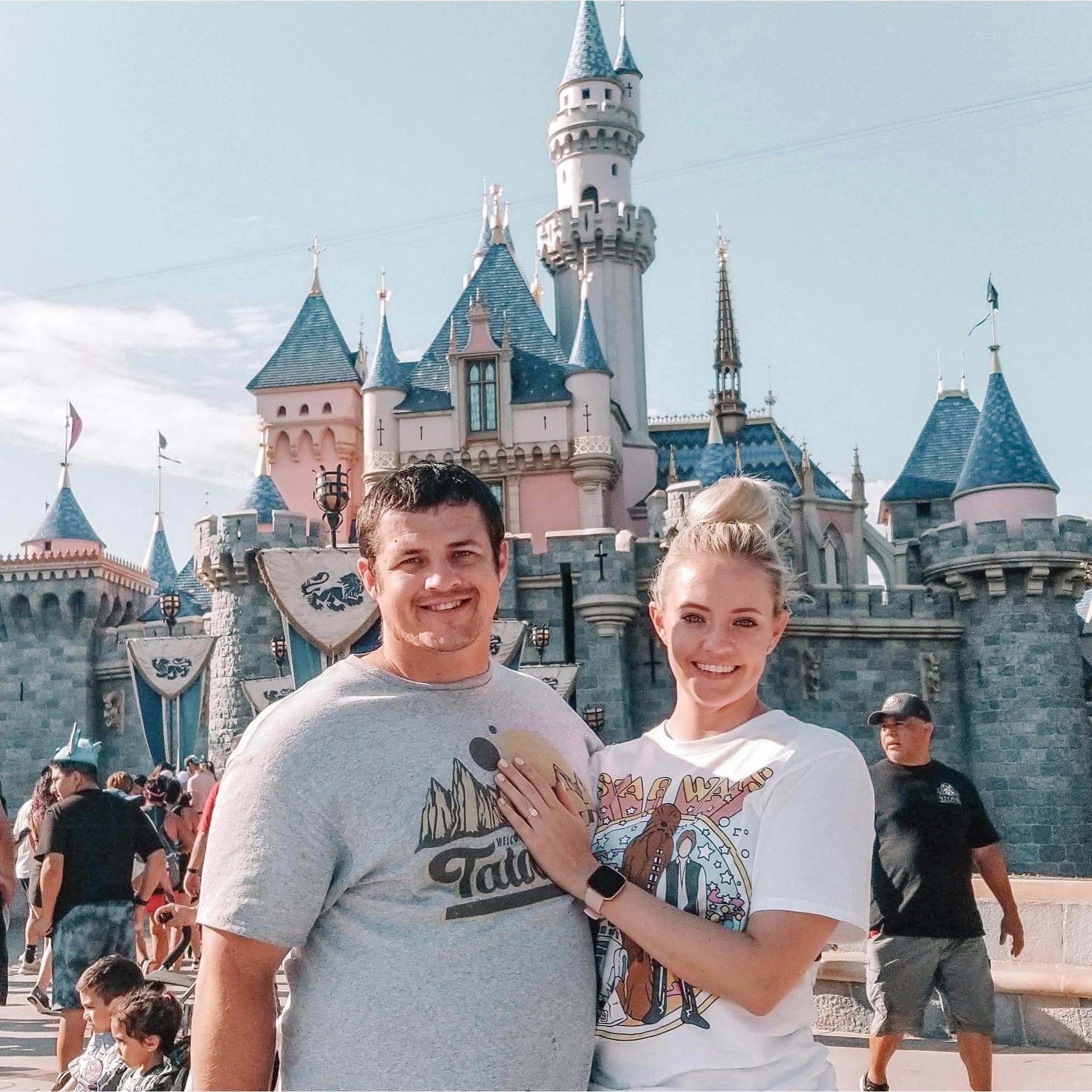 Disneyland 2021