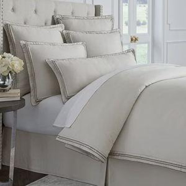 Luxury Hotel Elegance Sateen Comforter Mini Set