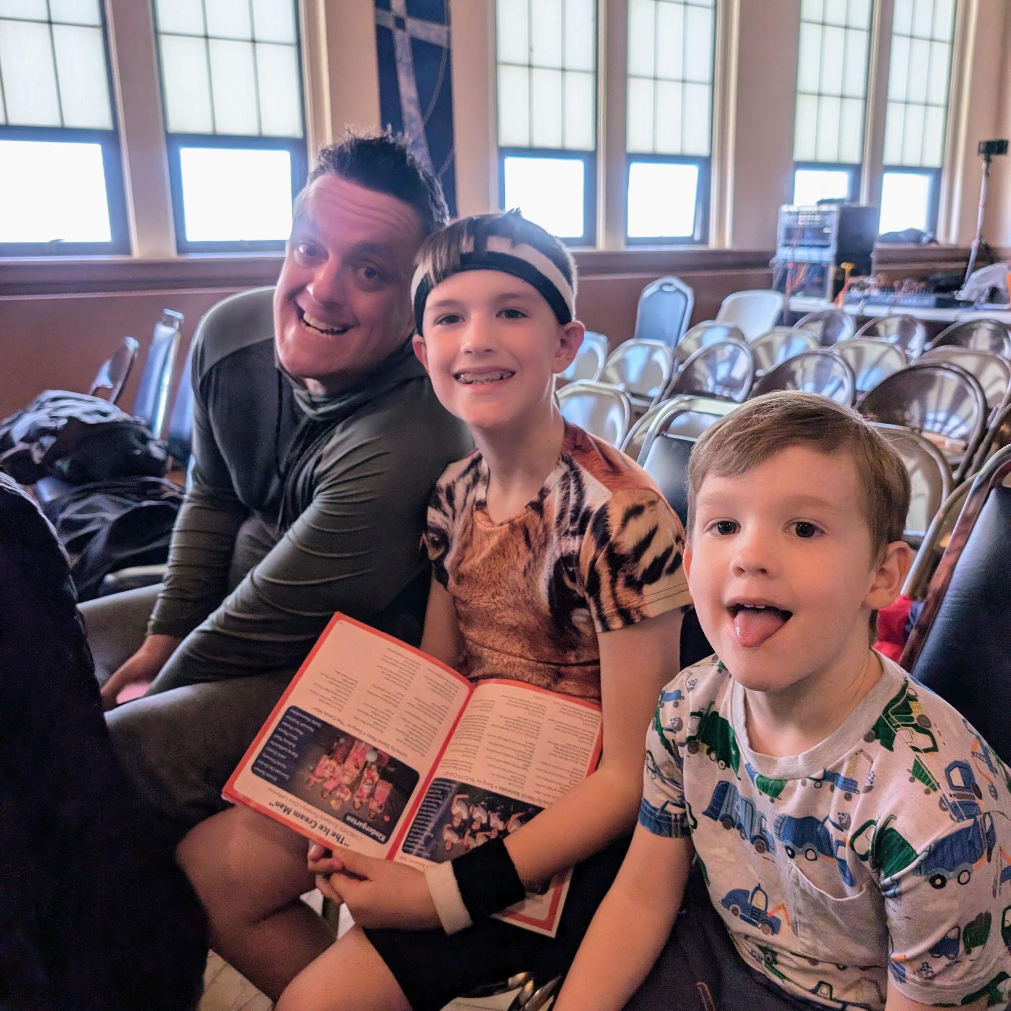 Wes with Jamey & Noly before the V-Show performance