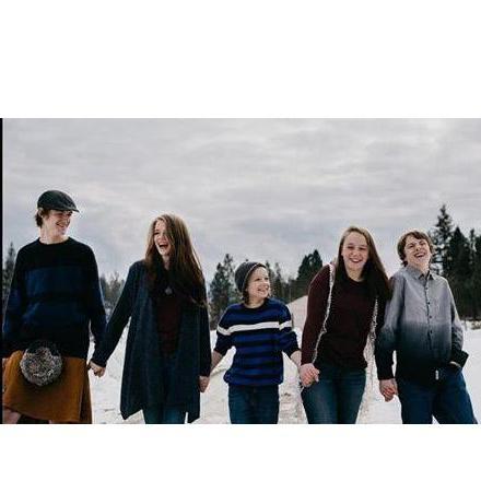 Michael, Emma, Zach, Rachael, Nate; (2018).