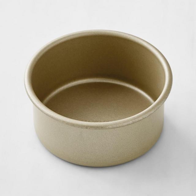 Williams Sonoma Goldtouch® Pro Nonstick Round Cake Pan, 4"