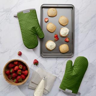 Asteroid Oven Mitt, Set of 2