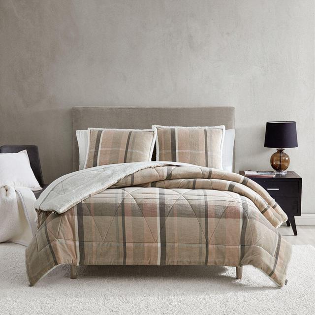 UGG® Avery 3-Piece Reversible Full/Queen Comforter Set in Quartz Plaid