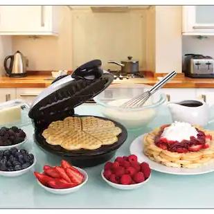 Euro Cuisine - 8" Heart-Shape Waffle Maker - Black/Chrome
