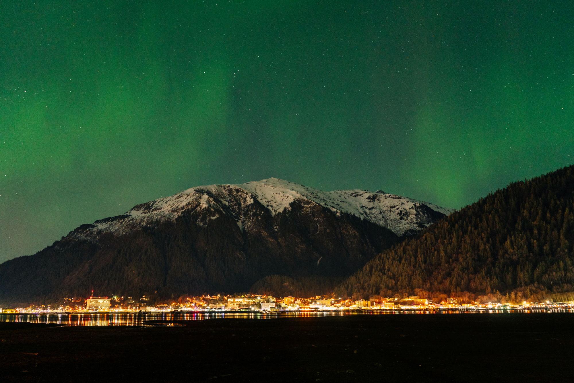 The Wedding Website of Paris Donohoe and Joe Comolli