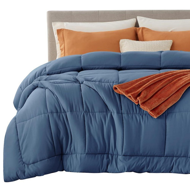 Bedsure Comforter Duvet Insert - Quilted Comforters Oversized King, All Season Duvet, GentleSoft Down Alternative Bedding, with 8 Tabs, Gifts for Women/Men, Dark Slate Blue, Oversize King 116x98Inche