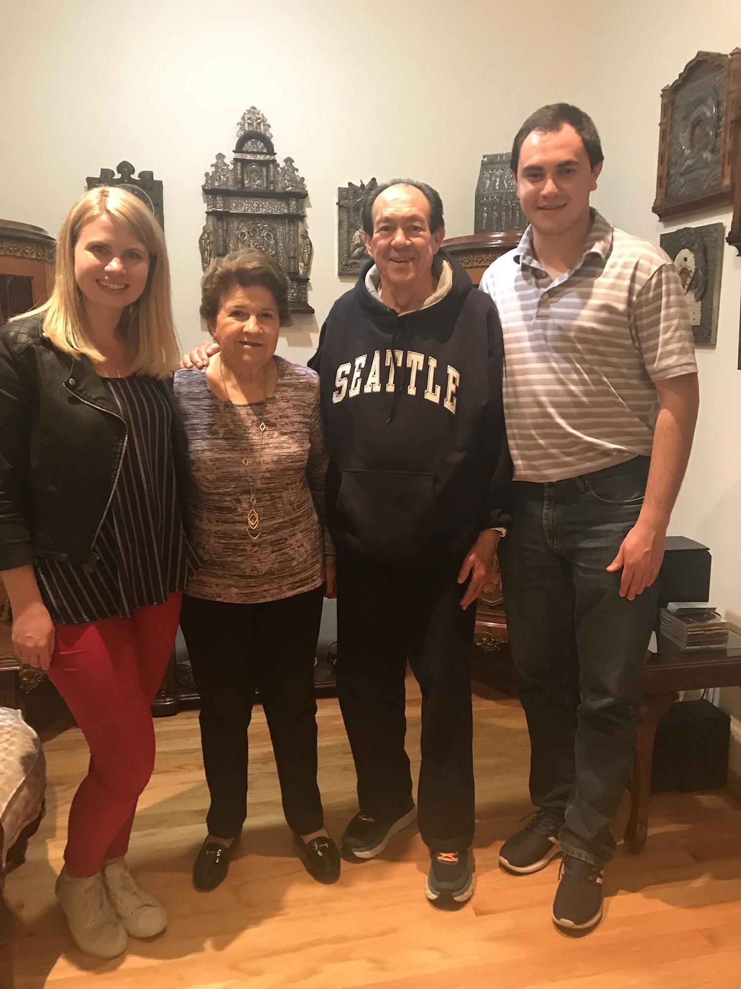 Dinner with The Ruiz Aguirre family