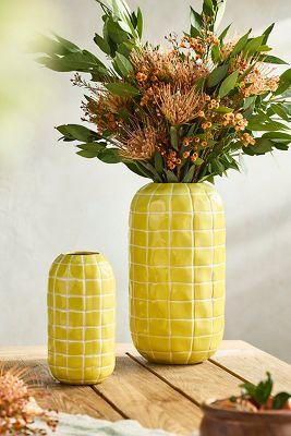Porcelain Grid Vase