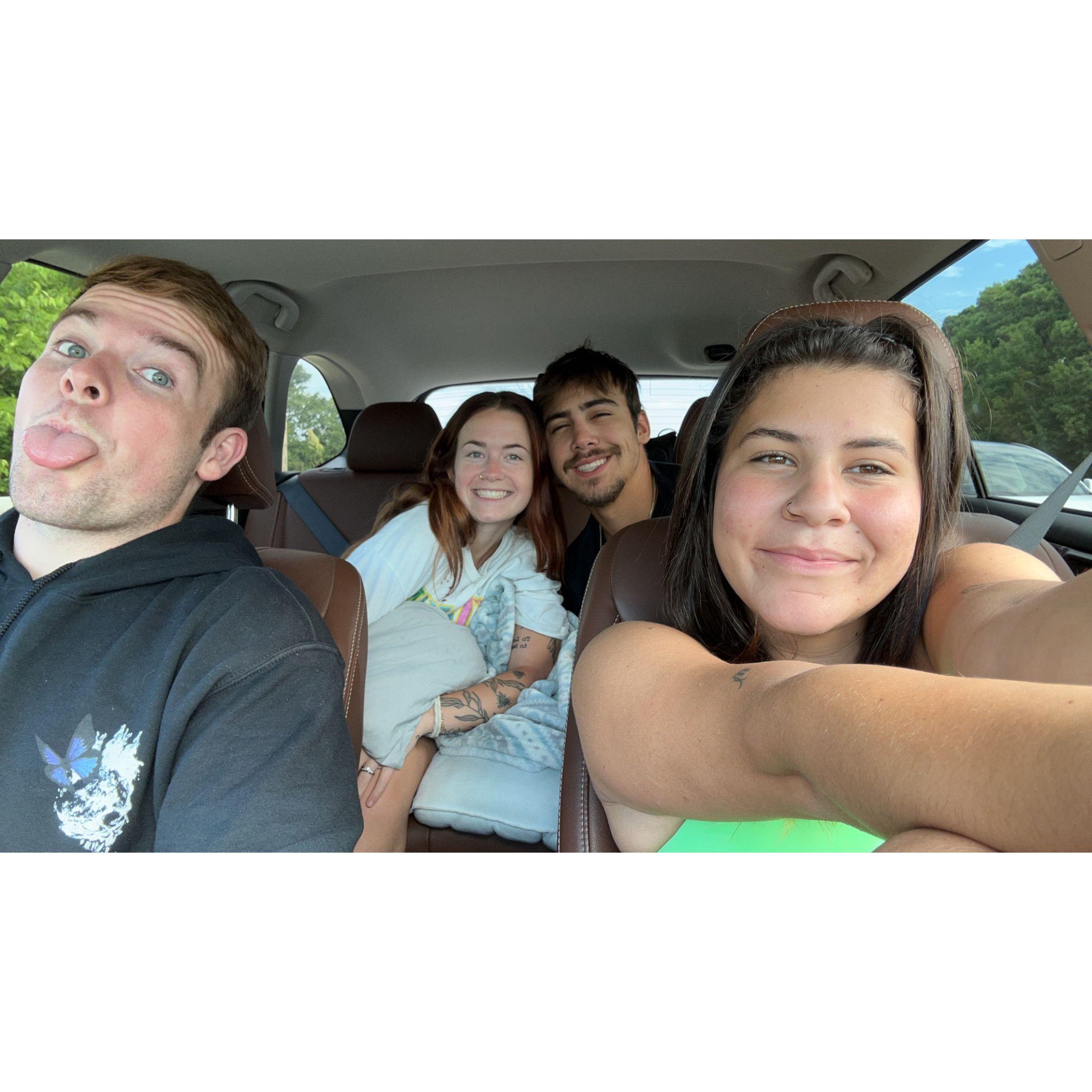 Group roadtrip!