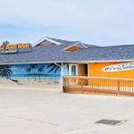 Dock's Beach House Restaurant