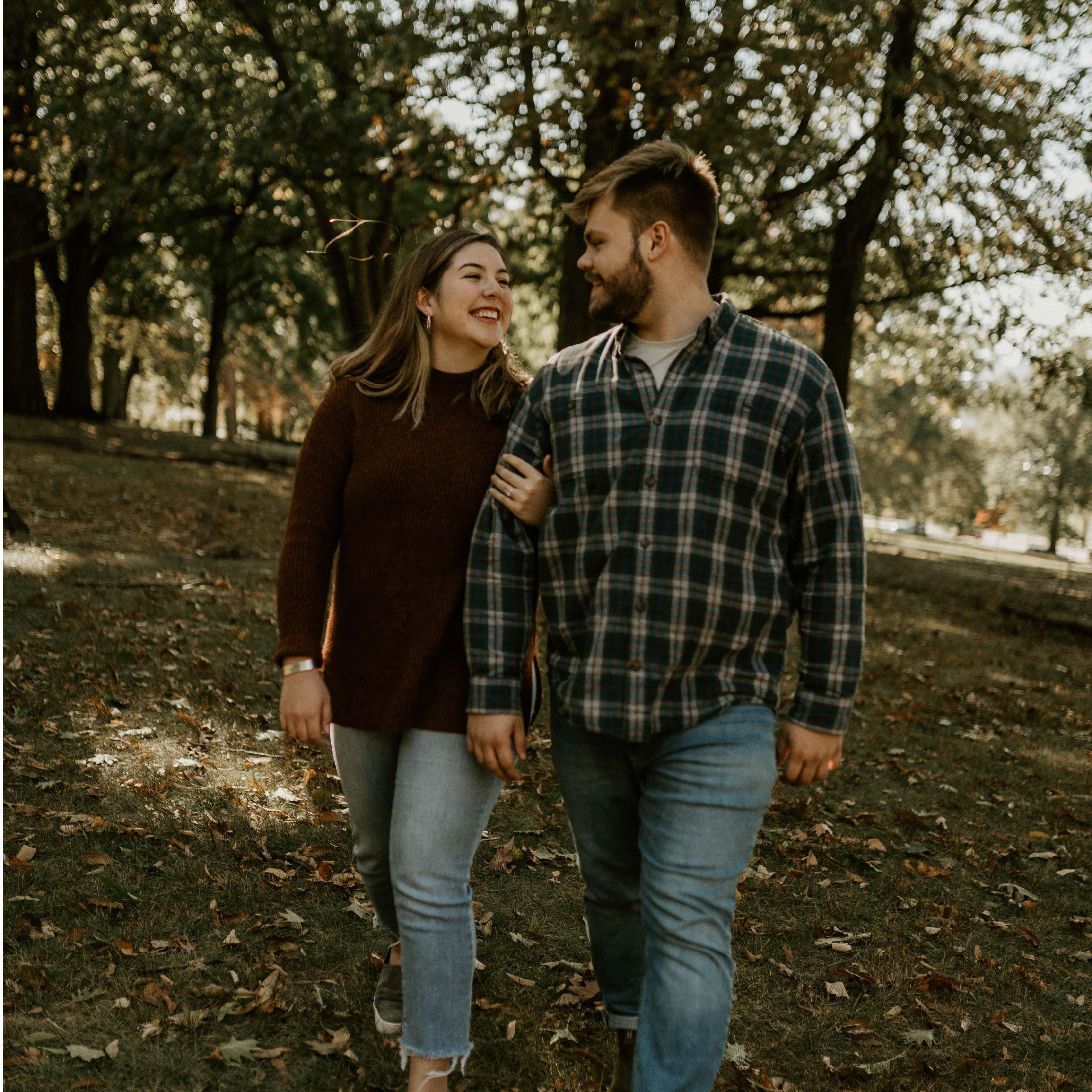 ENGAGEMENT PICTURES BY TAYLOR SIMON