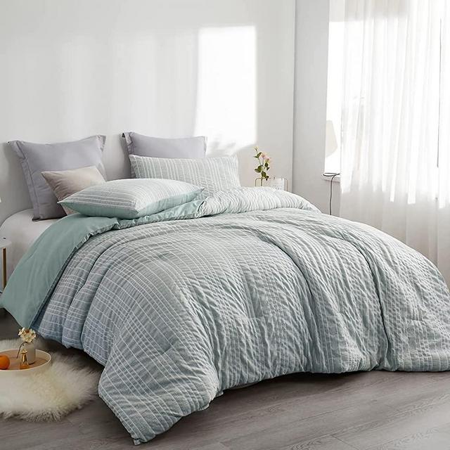 Anyfun Twin Comforter Sliver and Green, Washed Microfiber Twin Bedding Sets, Lightweight & Soft Down Alternative Comforter Bedding Set, Comforter Twin Bed Set (66 x 90in)