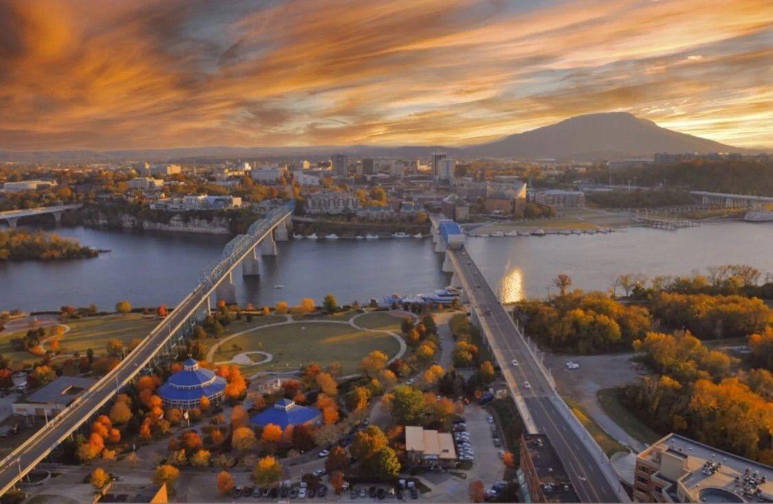 The Wedding Website of Alia Castro and Chris Lawson