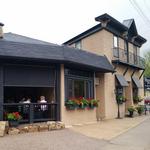 River Inn Bar & Grill