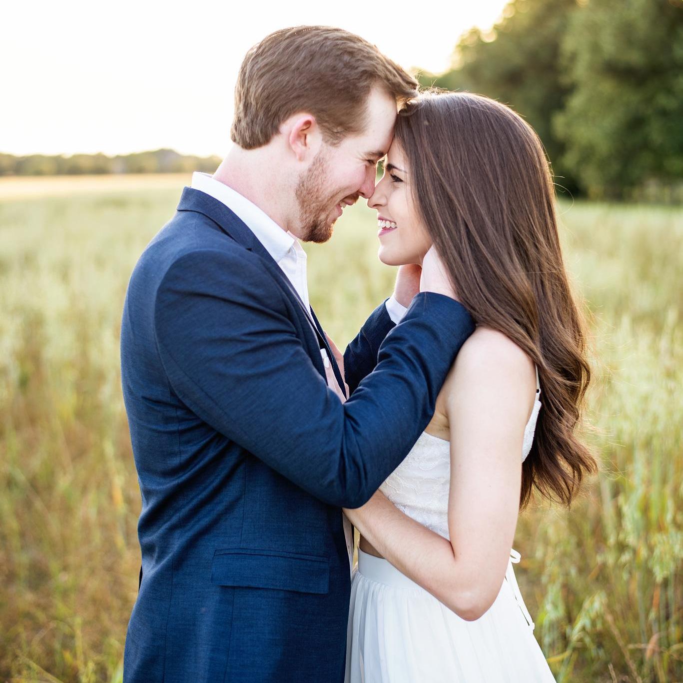 Engagement Pictures by Andrew Swindle Photography