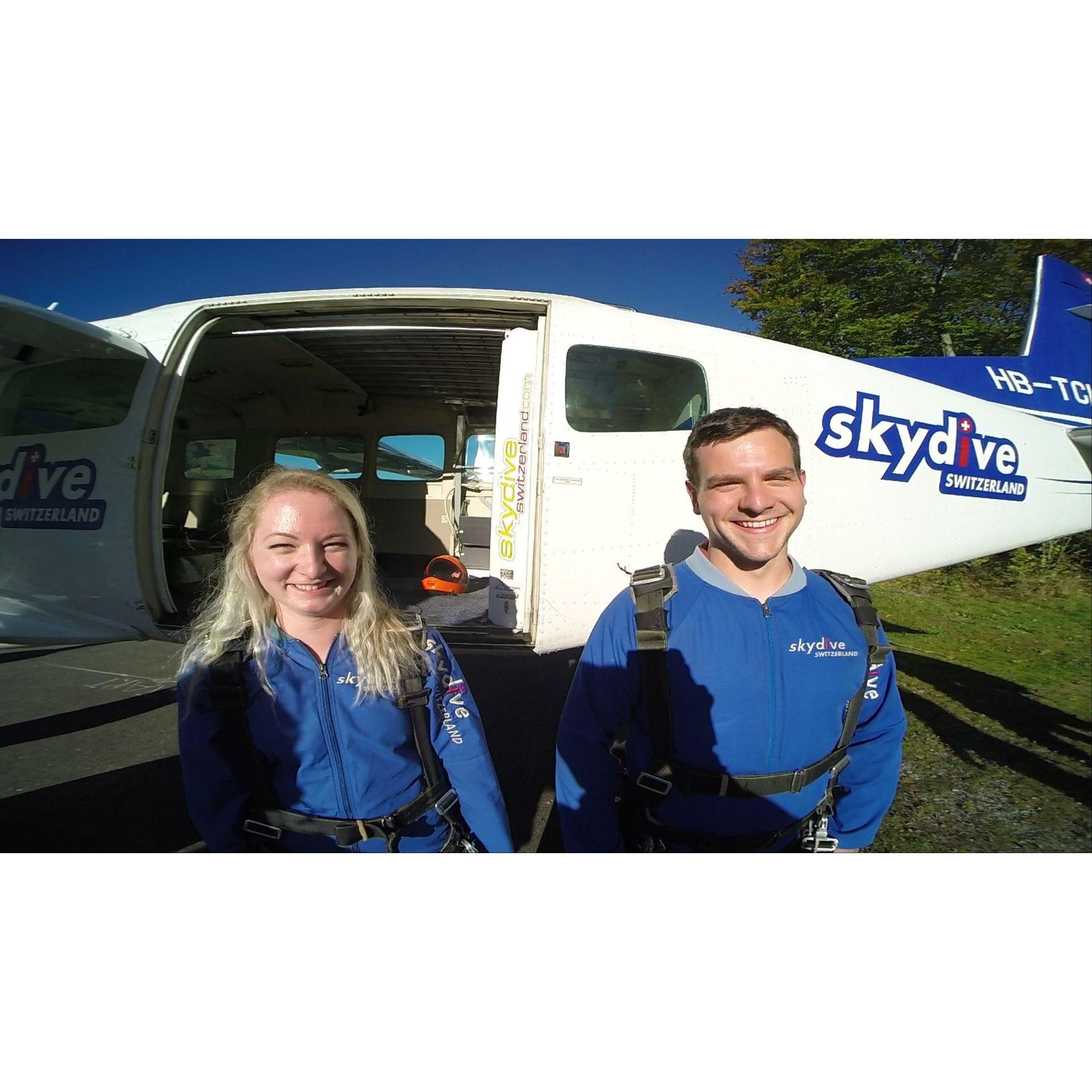Hey, I just met you a week ago, but wanna jump out of a plane together?