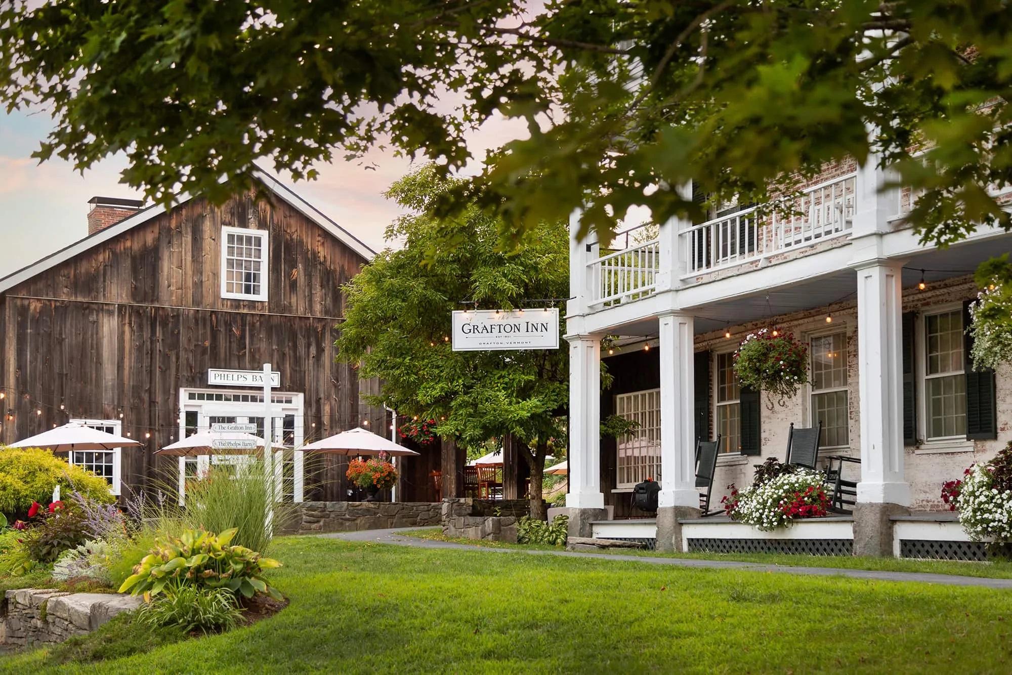 The Wedding Website of Somer Pettet and Robinson Douglas
