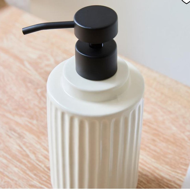 Carved Ceramics Soap Pump