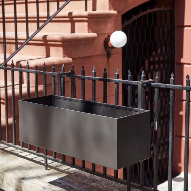Streamline Railing Planter, Antique Bronze, 24 inch