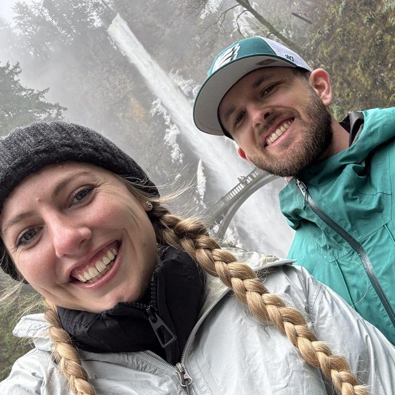 Hiking Multnomah Falls