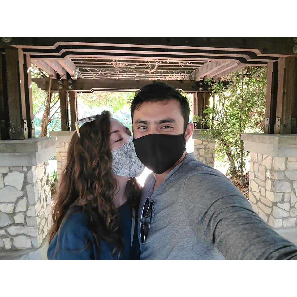 Mask kisses!