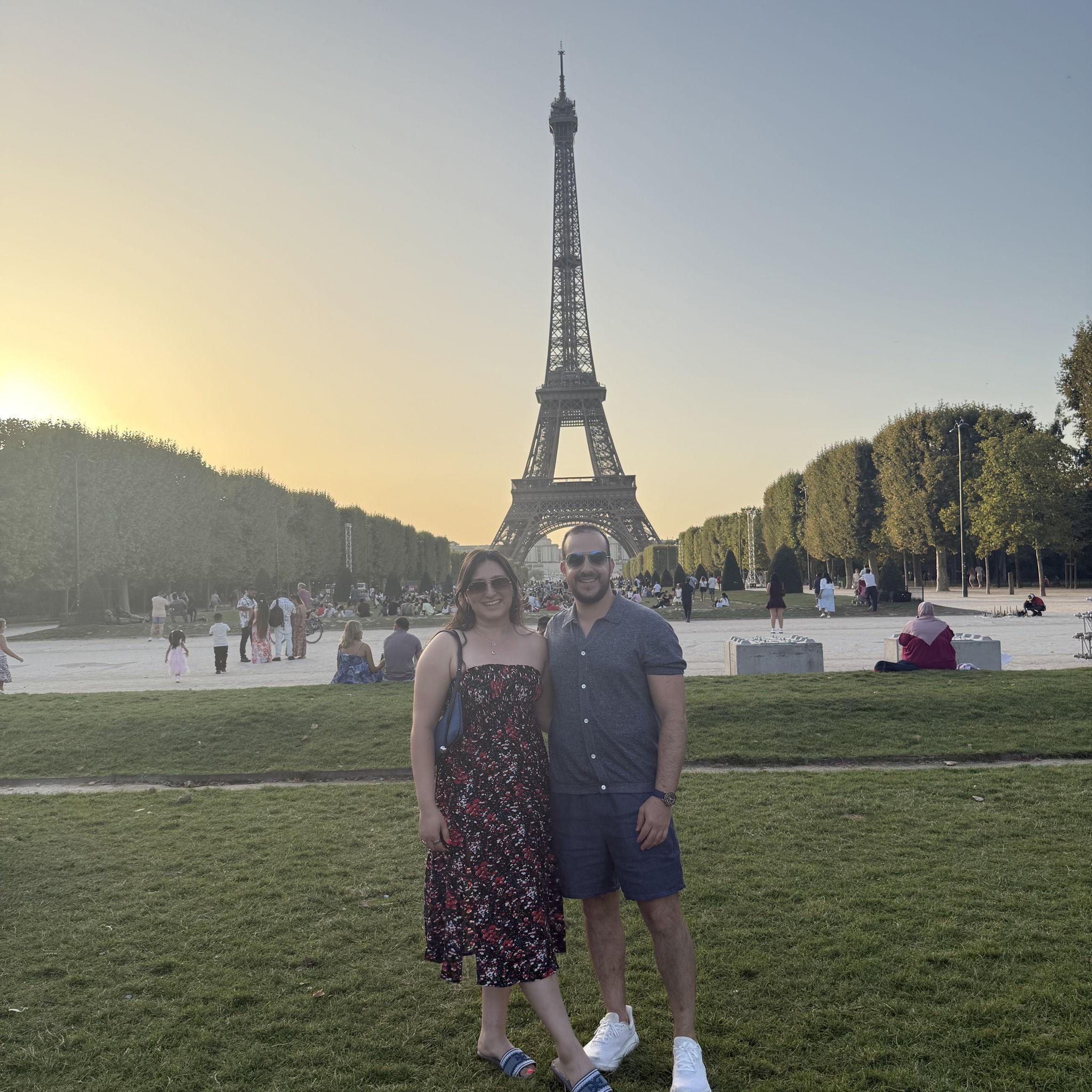Eric planned a romantic picnic for our last night in Paris.