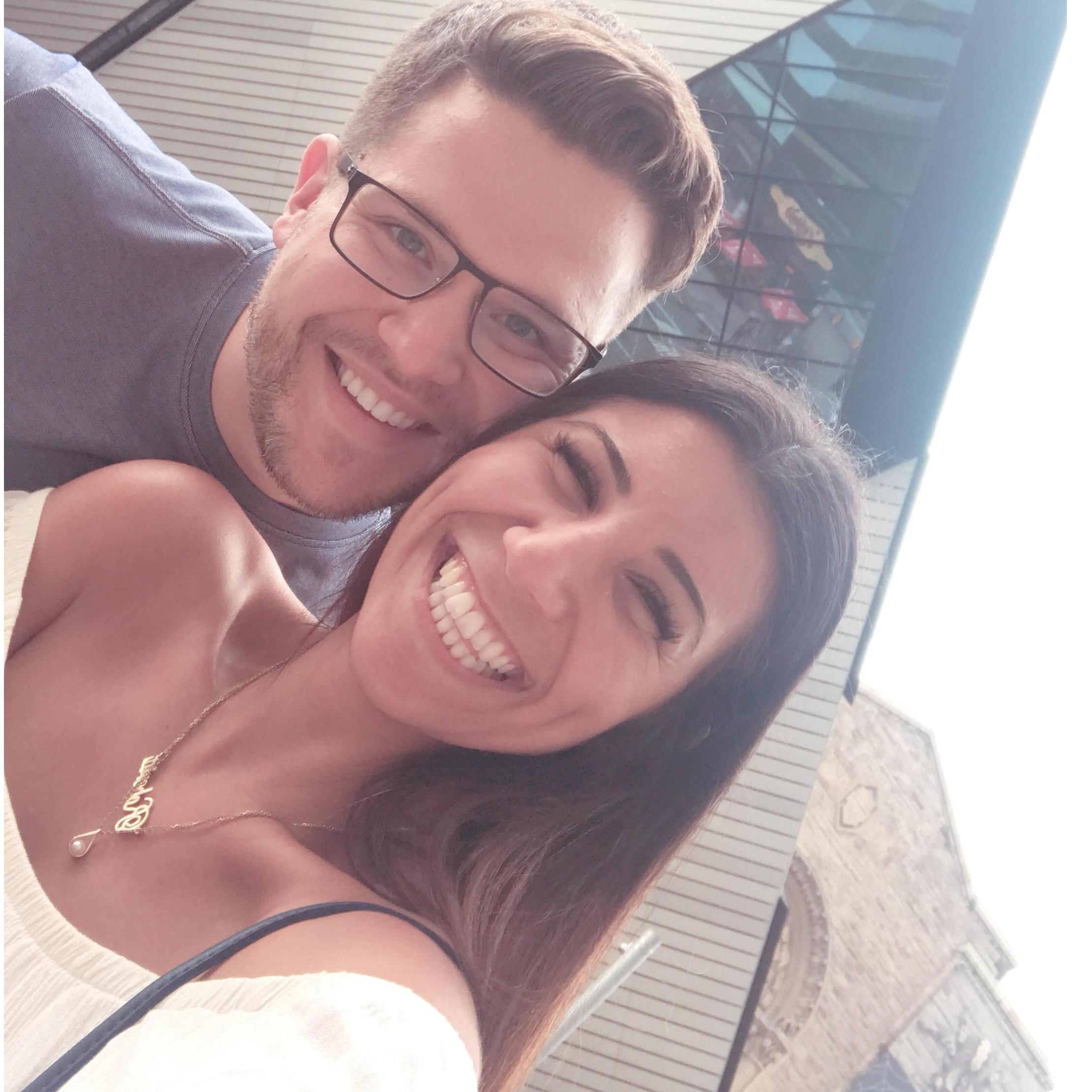 A surprise 25th Birthday Day for Roberta in Toronto. We went to the ROM and the CN Tower.