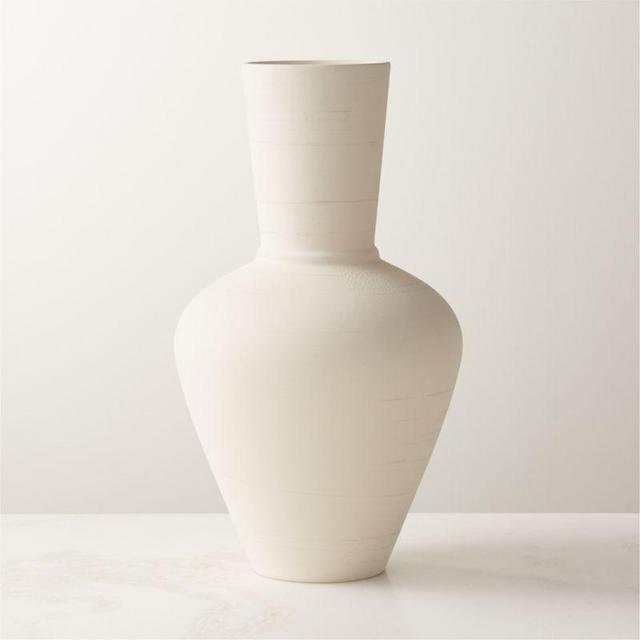 Valo Matte White Vase