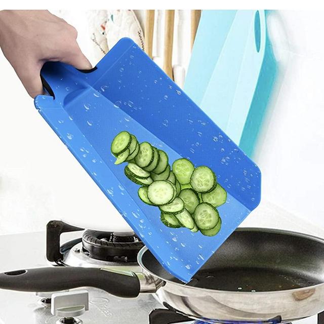Foldable Plastic Cutting Board, Easy & Convenient Non Slip Grip/Back Folding Cutting Board, Comfortable Strong Cutting Board, Multi-purpose Plastic Foldable Cutting Board, Dishwasher Safe, Blue