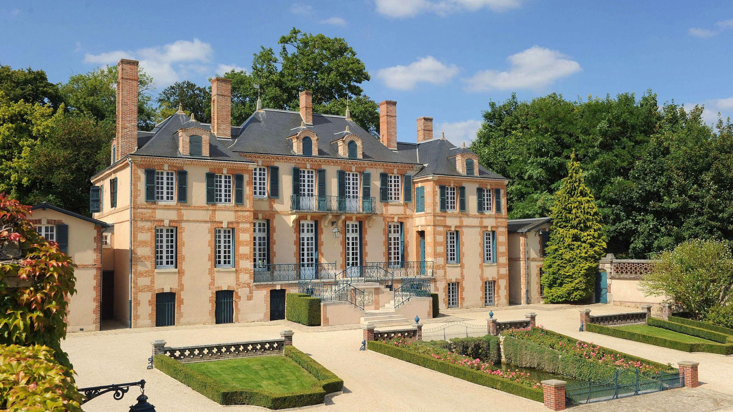 The Wedding Website of Tamara Fox and Jordane Andrieu