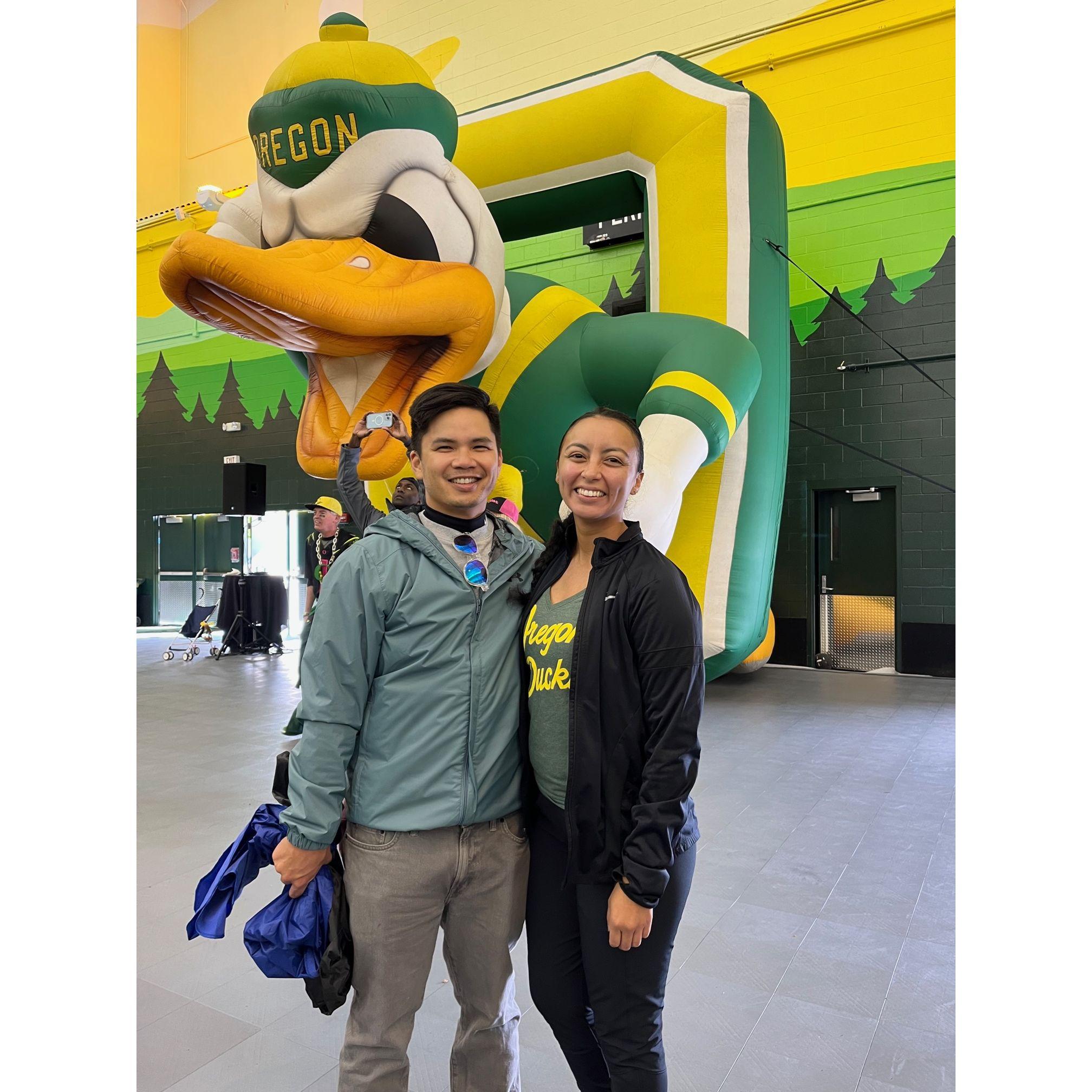 Oregon Ducks football game, go sports