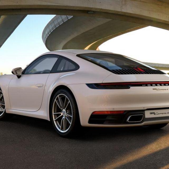 911 Carrera 4 (992)