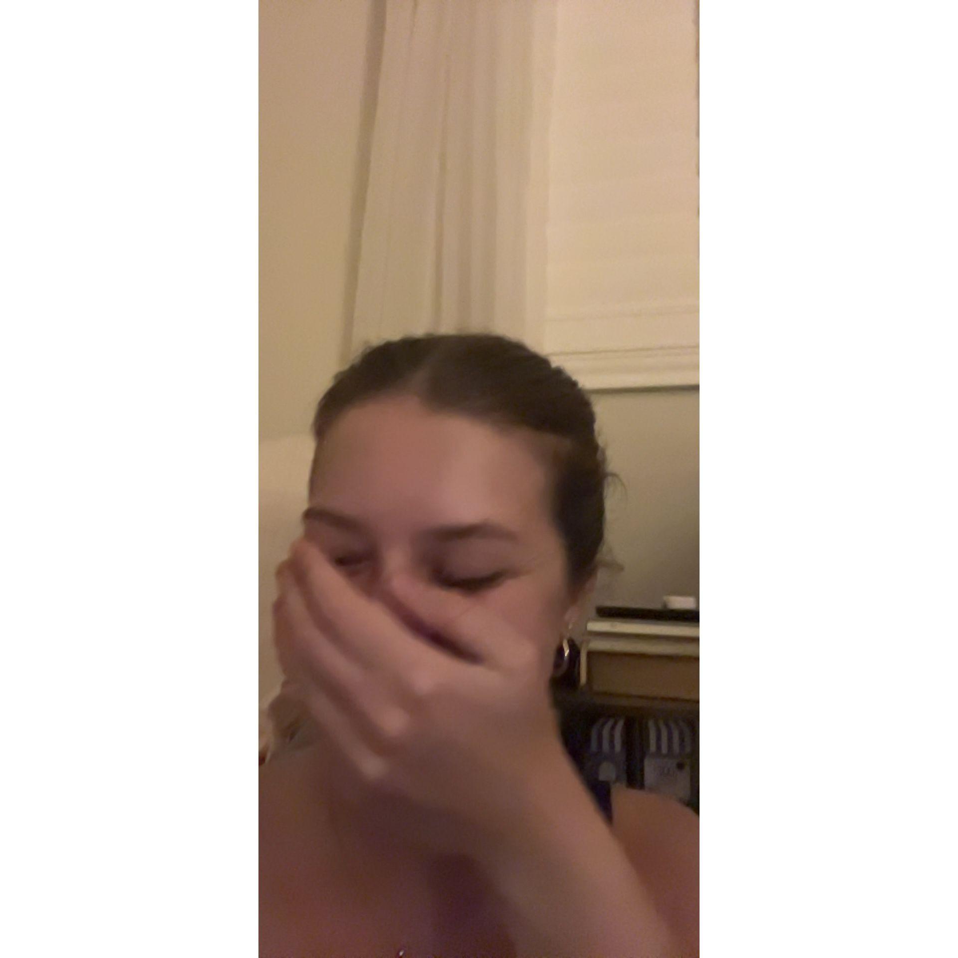 Shane asked Naomi to "take things steady" with him after their 3rd date and Naomi was a little bit excited to say yes (Jos snapped this photo after finding out Naomi finally got a bf)