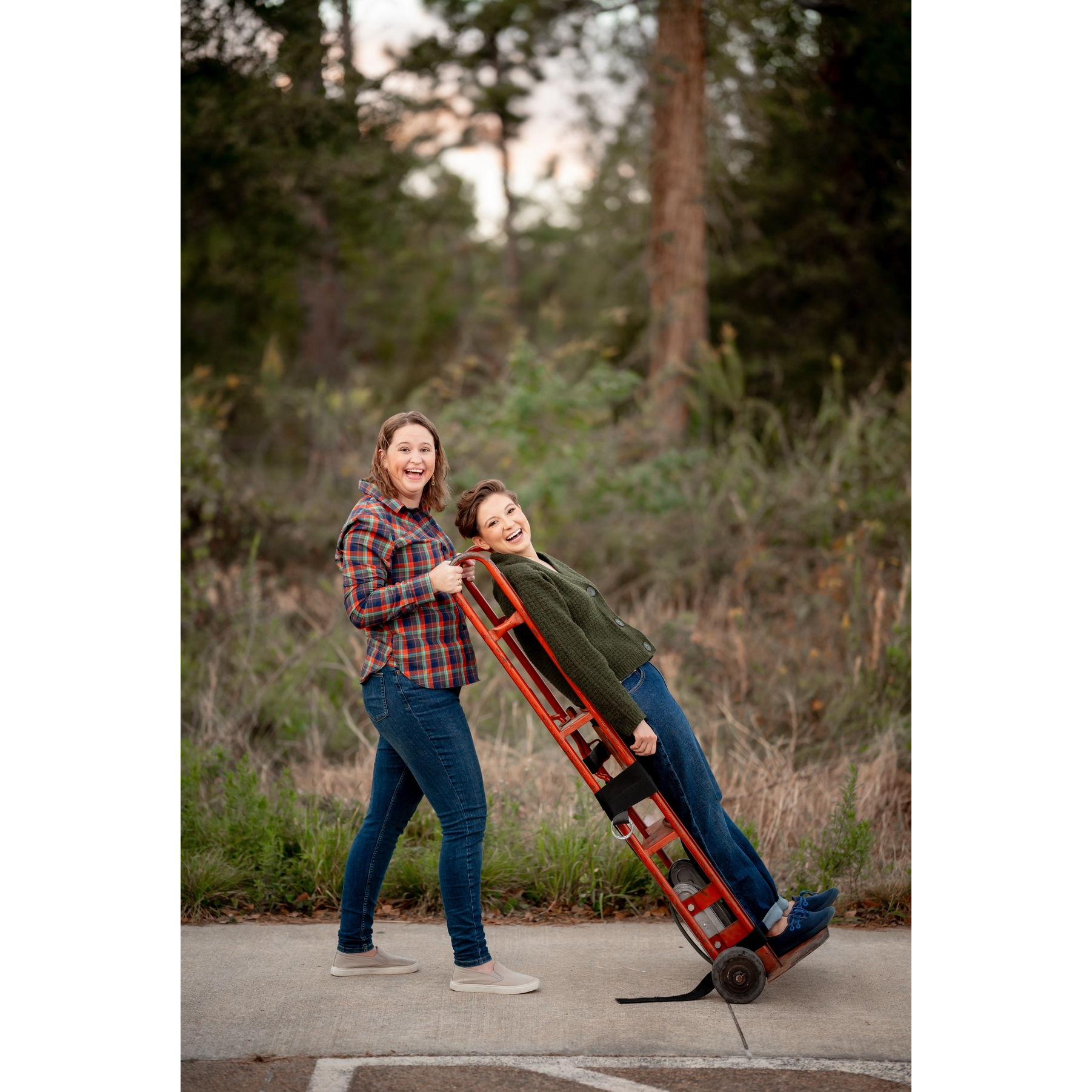 We recommend packing your fiancée upright and poke plenty of breathing holes.