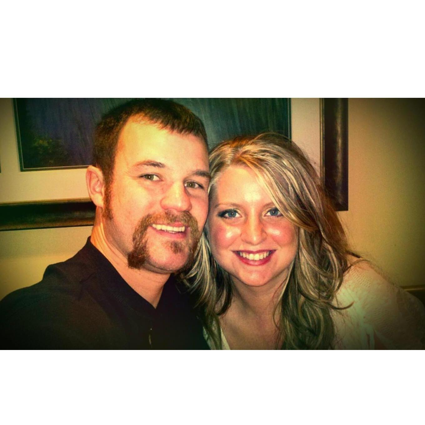 One of our favorite pictures of us enjoying dinner and long island ice teas at the ACME Comedy club. One of the comedians gave a shout out to Jesse's Fu Man Chu.