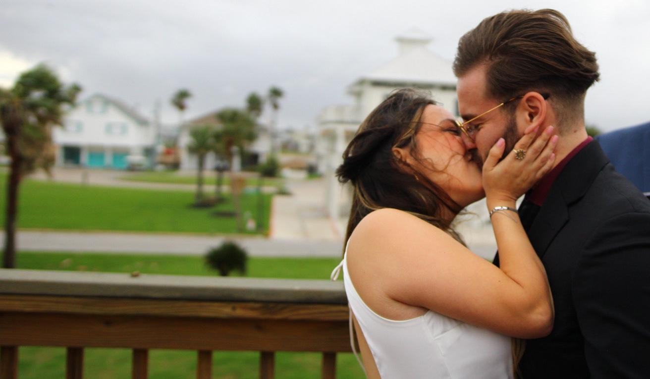The Wedding Website of Paulina Hayes and Zebadiah Hayes