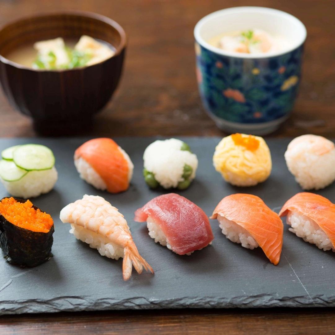 Sushi making class in Tokyo!