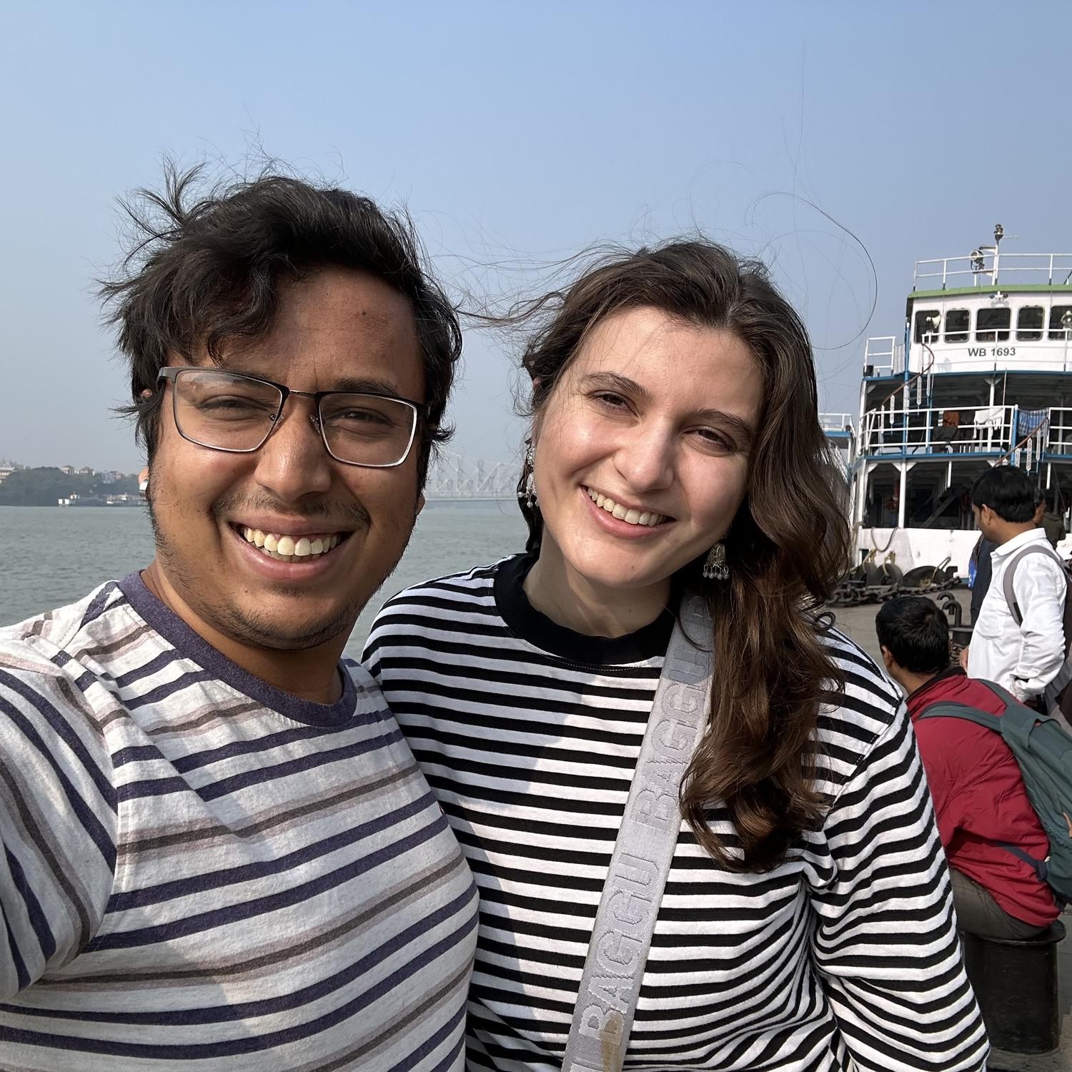 Boat ride in Kolkata - The City of Joy. (Winter 2025, India)