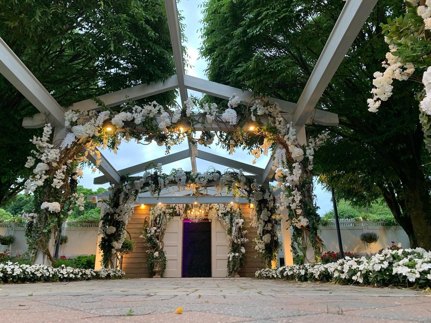 The Wedding Website of Ariel Adrian and Josh Hechtman