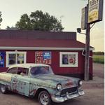 Fleeg's Riverside Road House