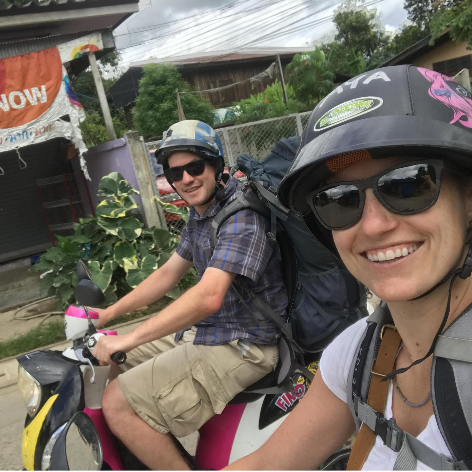 Zippin' around Pai, Thailand on motorbikes!