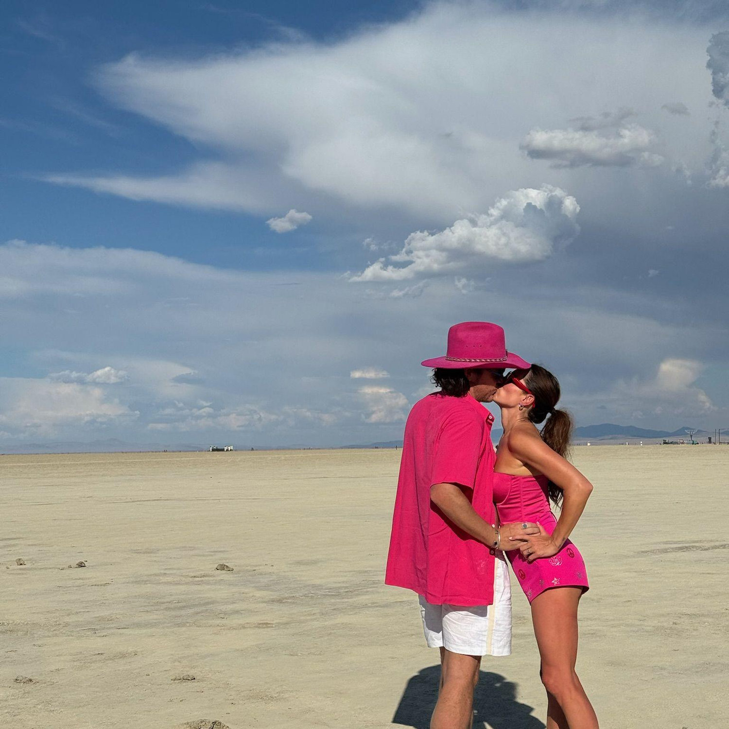 Lovers on the playa