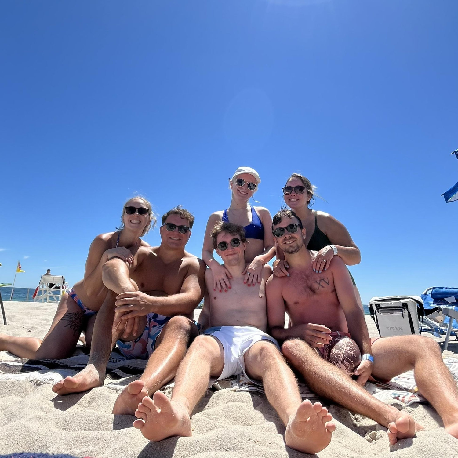 Beach trips with friends ftw 🙌🏻 June 27th 2024