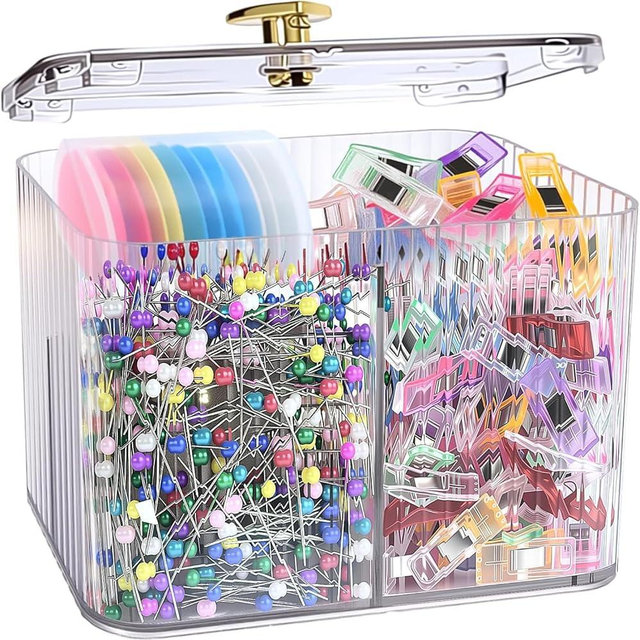 Mangpung Sewing Supplies and Accessories Kit,100Pcs Sewing Clips 800Pcs Pins &10PcsTriangle Tailors Chalk in a 3-Section Clear Organizer Jar,Sewing Notions Quilting Gift Set for Women Mom Grandma