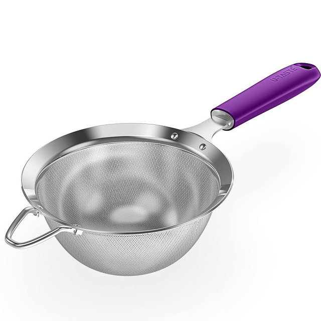 18/8 Stainless Steel Mesh Strainer: U-Taste 5.5 Inch Kitchen Fine Mesh Sieve Food Colander with Riveted Sturdy Silicone Handle and 30 Mesh Hole for Straining Flour, Pasta, Fruit, Quinoa (Purple)