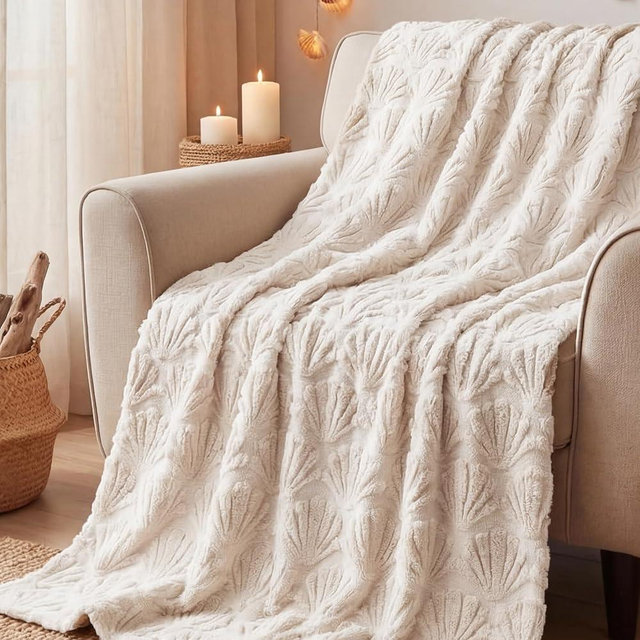 Gilprop Seashell Blanket Throw Coastal Beachy Themed White Shell Soft Fuzzy Plush Faux Fur Cozy Blanket for Couch Sofa Bed Lounging Ideal Gifts for Summer Holiday Adults Wife Self 50 x 60 Inches