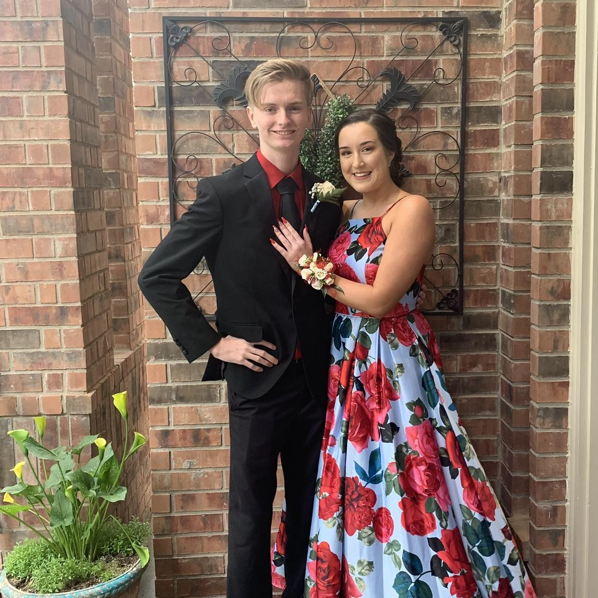 Jo's senior prom