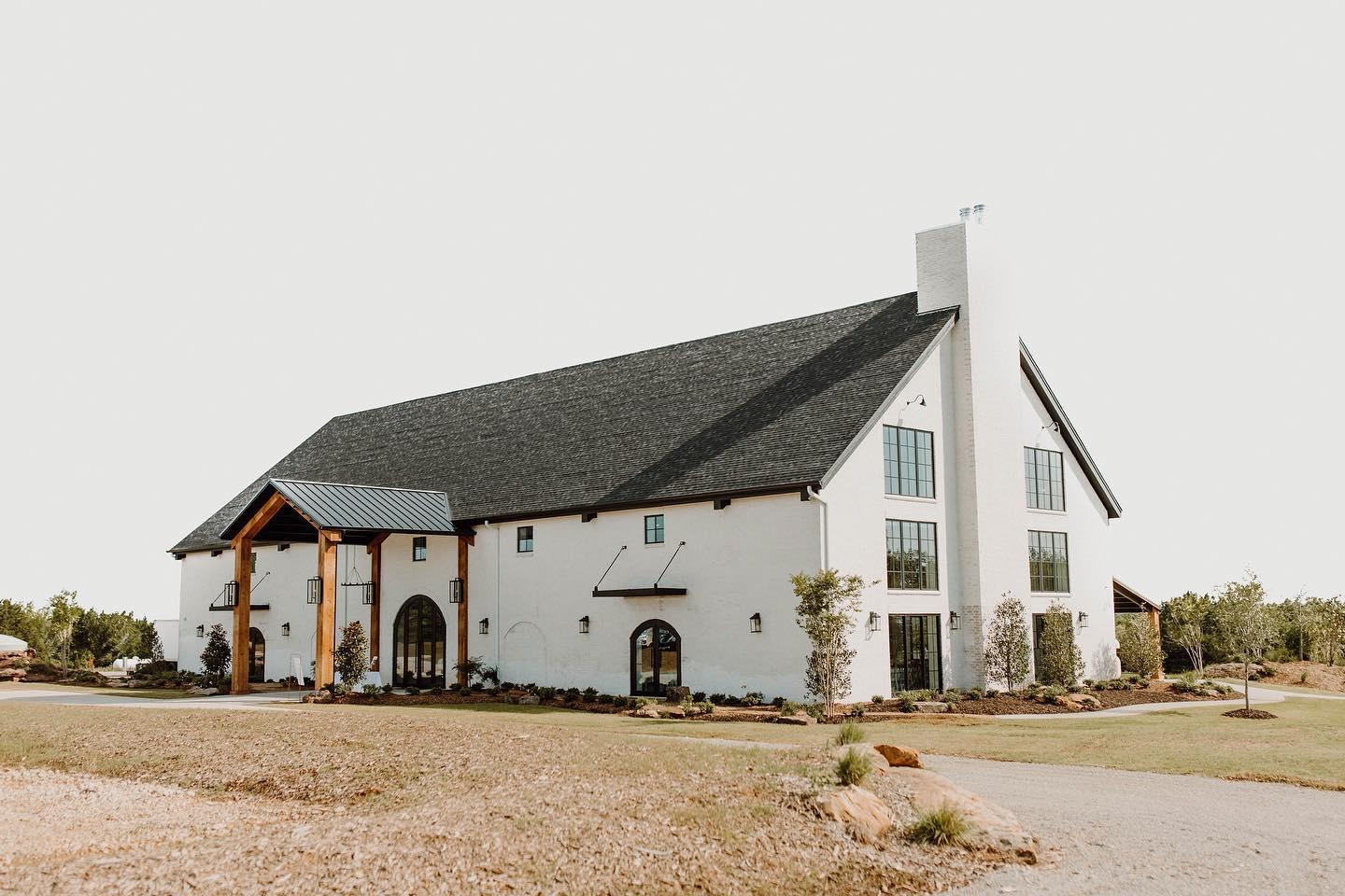 The Wedding Website of Jett Williams and Taylor Tuck